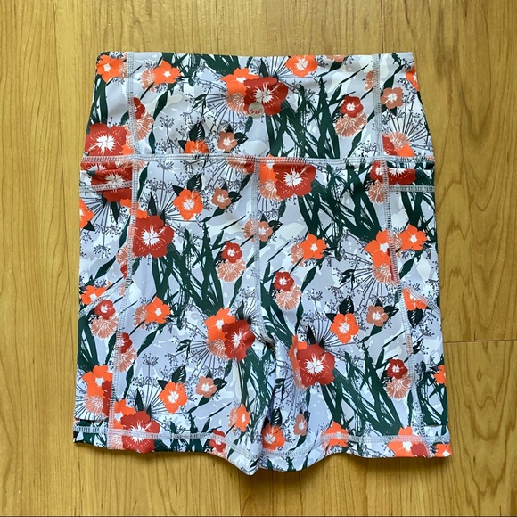 SOLD! SENITA - Freesia Baseline Shorts - XS - Picture 4 of 9